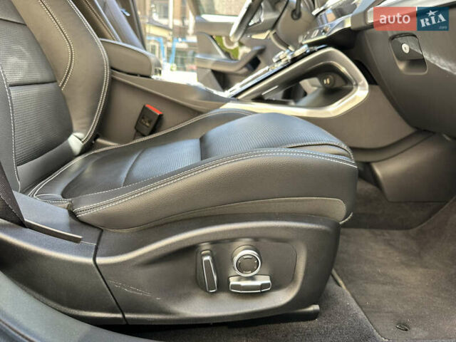 Черный Ягуар I-Pace, объемом двигателя 0 л и пробегом 57 тыс. км за 33400 $, фото 40 на Automoto.ua