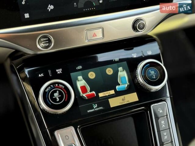 Черный Ягуар I-Pace, объемом двигателя 0 л и пробегом 141 тыс. км за 29999 $, фото 30 на Automoto.ua