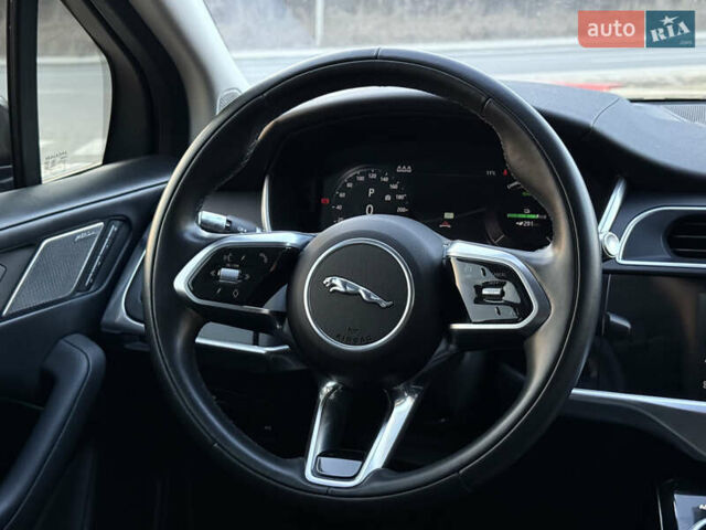 Черный Ягуар I-Pace, объемом двигателя 0 л и пробегом 50 тыс. км за 29900 $, фото 29 на Automoto.ua