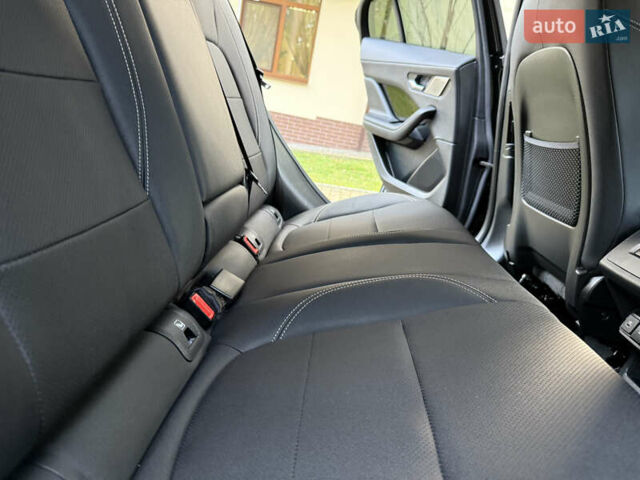 Черный Ягуар I-Pace, объемом двигателя 0 л и пробегом 90 тыс. км за 26999 $, фото 73 на Automoto.ua