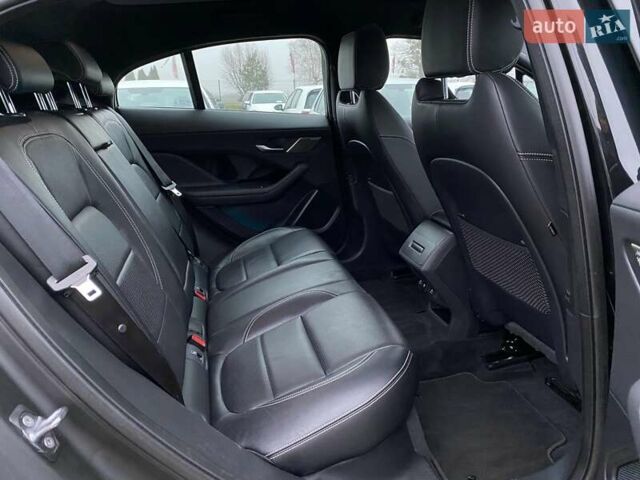 Черный Ягуар I-Pace, объемом двигателя 0 л и пробегом 85 тыс. км за 29900 $, фото 109 на Automoto.ua