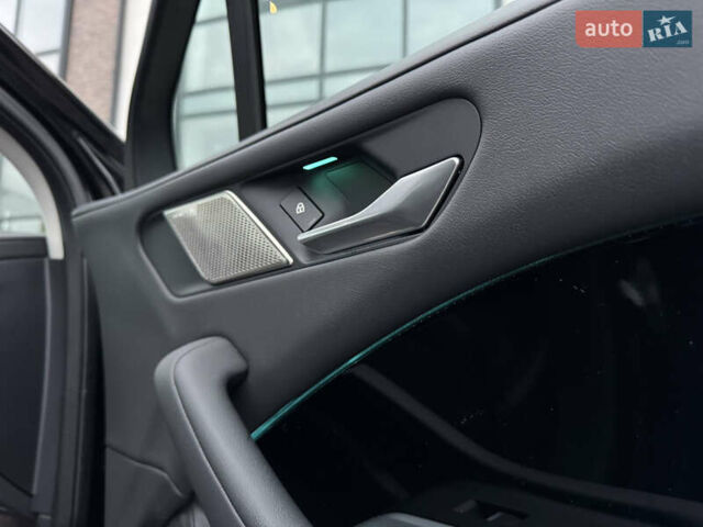 Черный Ягуар I-Pace, объемом двигателя 0 л и пробегом 91 тыс. км за 24900 $, фото 54 на Automoto.ua