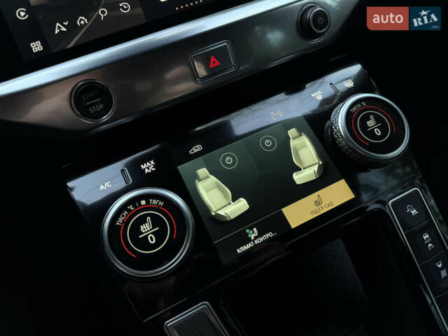 Черный Ягуар I-Pace, объемом двигателя 0 л и пробегом 90 тыс. км за 26999 $, фото 92 на Automoto.ua