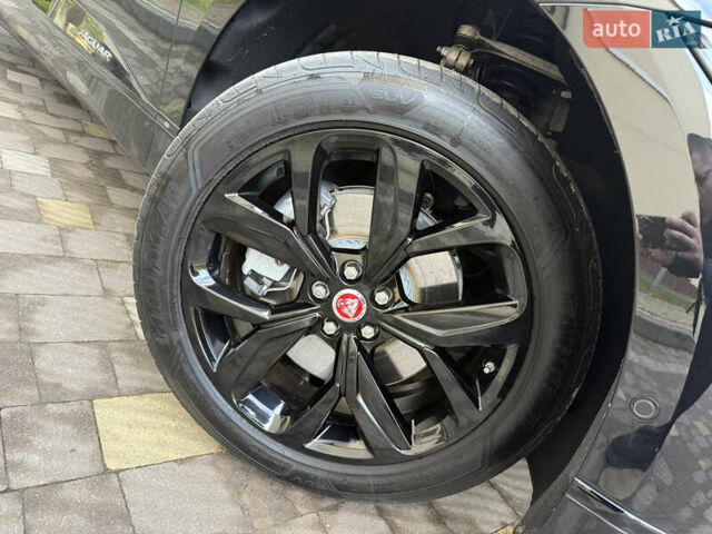 Черный Ягуар I-Pace, объемом двигателя 0 л и пробегом 90 тыс. км за 26999 $, фото 8 на Automoto.ua