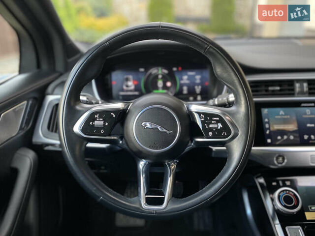 Черный Ягуар I-Pace, объемом двигателя 0 л и пробегом 42 тыс. км за 34899 $, фото 43 на Automoto.ua