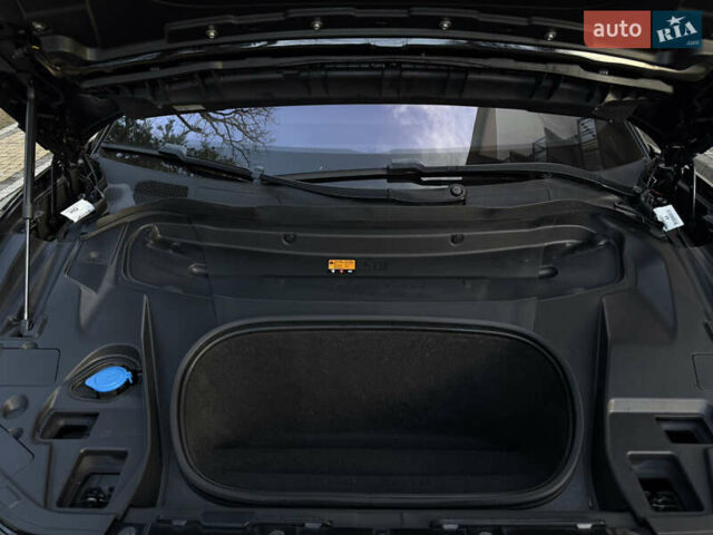 Черный Ягуар I-Pace, объемом двигателя 0 л и пробегом 90 тыс. км за 26999 $, фото 96 на Automoto.ua