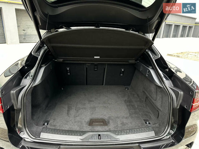 Чорний Ягуар I-Pace, об'ємом двигуна 0 л та пробігом 63 тис. км за 31900 $, фото 41 на Automoto.ua