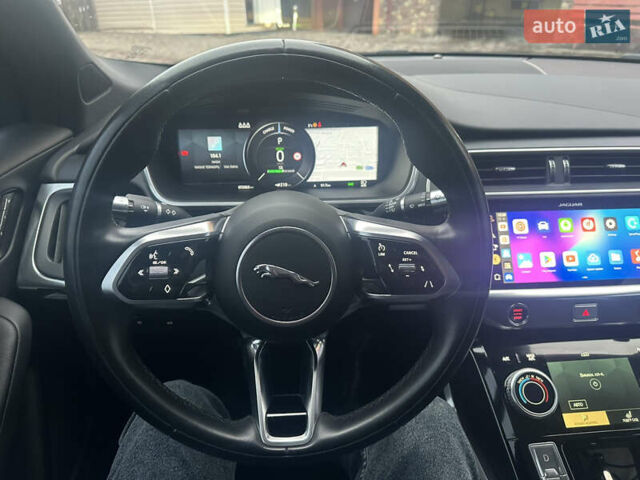 Черный Ягуар I-Pace, объемом двигателя 0 л и пробегом 70 тыс. км за 37777 $, фото 15 на Automoto.ua