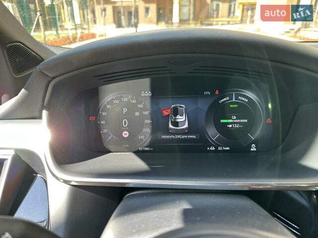 Черный Ягуар I-Pace, объемом двигателя 0 л и пробегом 57 тыс. км за 33400 $, фото 49 на Automoto.ua