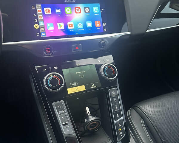 Черный Ягуар I-Pace, объемом двигателя 0 л и пробегом 70 тыс. км за 37777 $, фото 13 на Automoto.ua