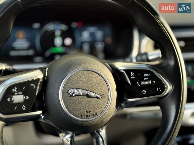 Черный Ягуар I-Pace, объемом двигателя 0 л и пробегом 141 тыс. км за 29999 $, фото 22 на Automoto.ua