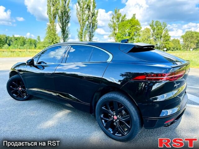 Черный Ягуар I-Pace, объемом двигателя 0.29 л и пробегом 24 тыс. км за 29900 $, фото 4 на Automoto.ua