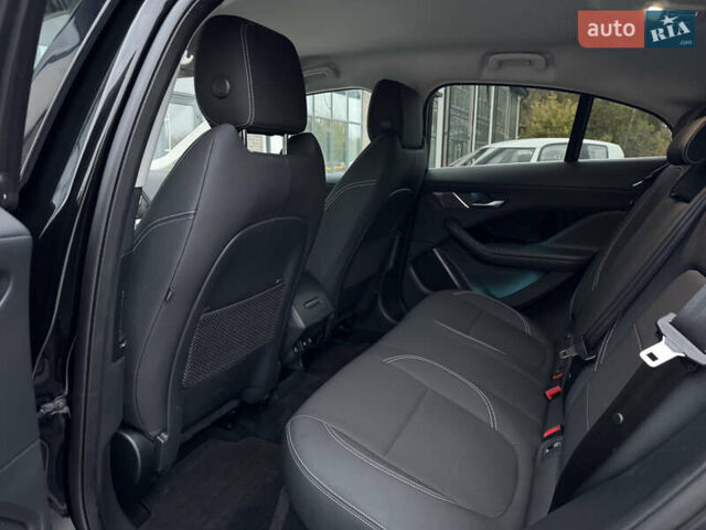 Черный Ягуар I-Pace, объемом двигателя 0 л и пробегом 91 тыс. км за 24900 $, фото 42 на Automoto.ua