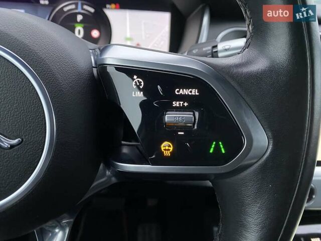 Черный Ягуар I-Pace, объемом двигателя 0 л и пробегом 85 тыс. км за 29900 $, фото 7 на Automoto.ua