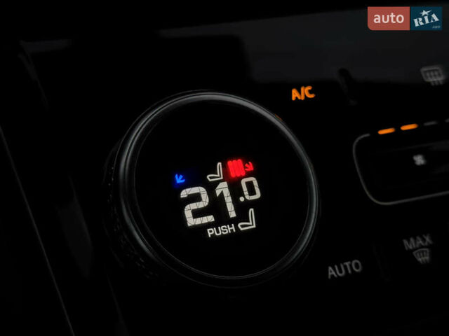 Черный Ягуар I-Pace, объемом двигателя 0 л и пробегом 91 тыс. км за 24900 $, фото 68 на Automoto.ua