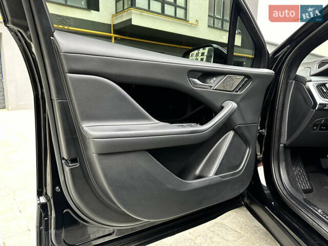 Чорний Ягуар I-Pace, об'ємом двигуна 0 л та пробігом 63 тис. км за 31900 $, фото 14 на Automoto.ua