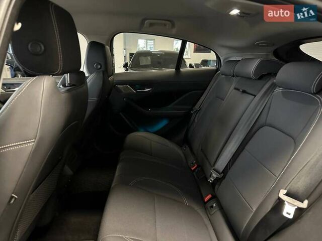 Черный Ягуар I-Pace, объемом двигателя 0 л и пробегом 81 тыс. км за 31900 $, фото 15 на Automoto.ua