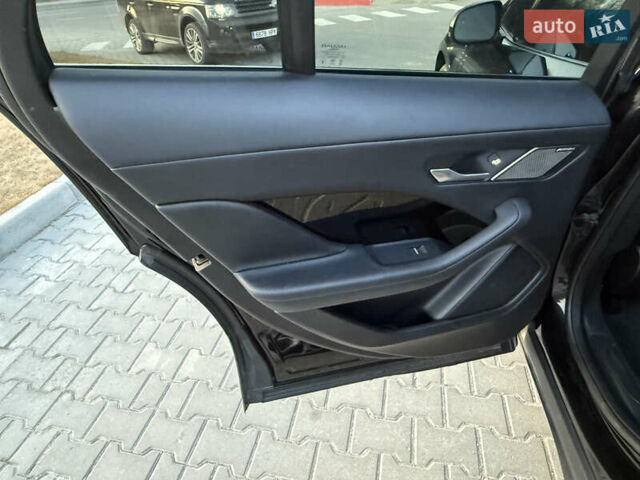 Черный Ягуар I-Pace, объемом двигателя 0 л и пробегом 50 тыс. км за 29900 $, фото 16 на Automoto.ua