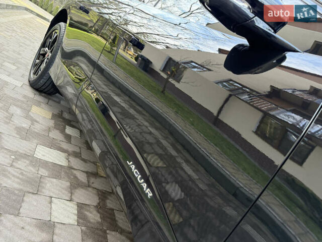 Черный Ягуар I-Pace, объемом двигателя 0 л и пробегом 90 тыс. км за 26999 $, фото 11 на Automoto.ua