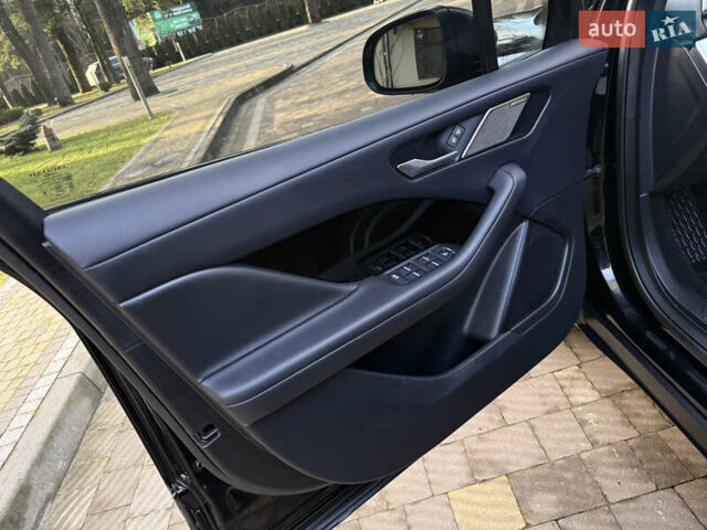 Черный Ягуар I-Pace, объемом двигателя 0 л и пробегом 90 тыс. км за 26999 $, фото 55 на Automoto.ua