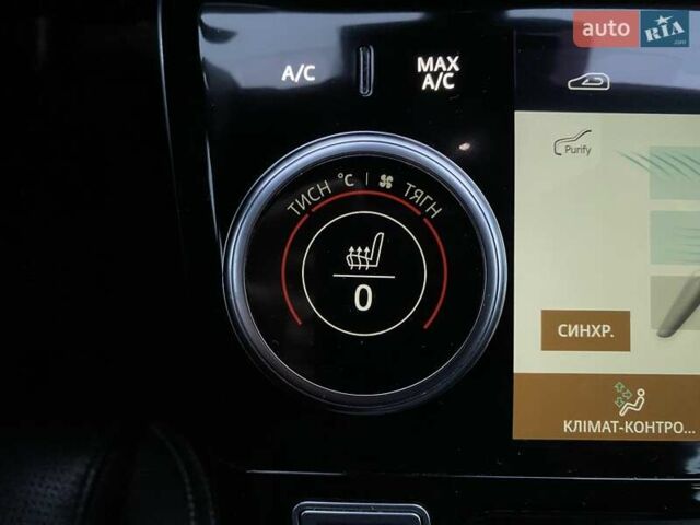 Черный Ягуар I-Pace, объемом двигателя 0 л и пробегом 85 тыс. км за 29900 $, фото 48 на Automoto.ua