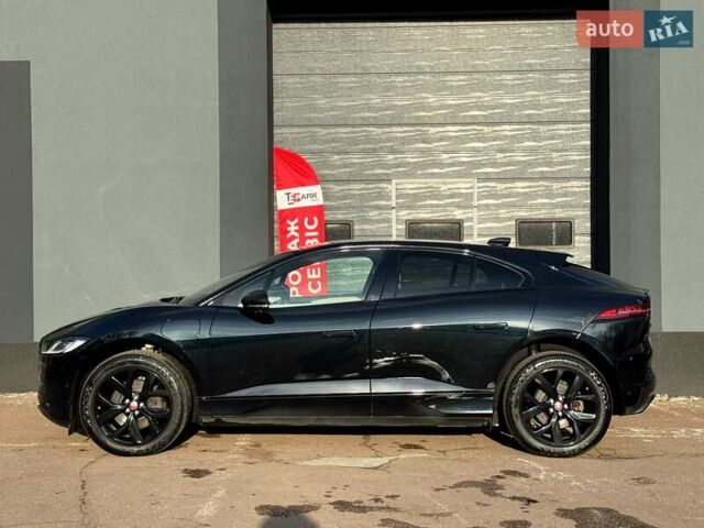 Черный Ягуар I-Pace, объемом двигателя 0 л и пробегом 141 тыс. км за 29999 $, фото 5 на Automoto.ua