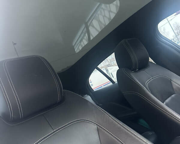 Черный Ягуар I-Pace, объемом двигателя 0 л и пробегом 70 тыс. км за 37777 $, фото 8 на Automoto.ua