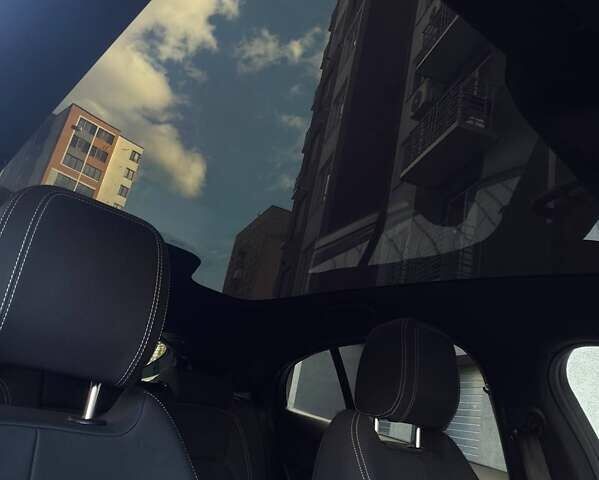 Черный Ягуар I-Pace, объемом двигателя 0 л и пробегом 93 тыс. км за 29999 $, фото 25 на Automoto.ua