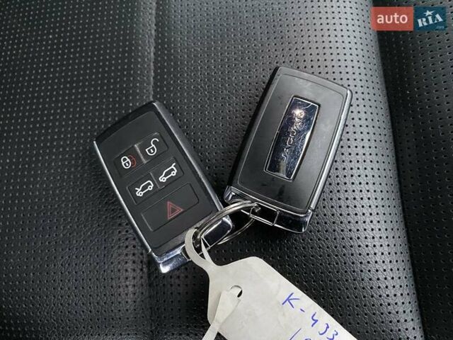 Черный Ягуар I-Pace, объемом двигателя 0 л и пробегом 85 тыс. км за 29900 $, фото 113 на Automoto.ua