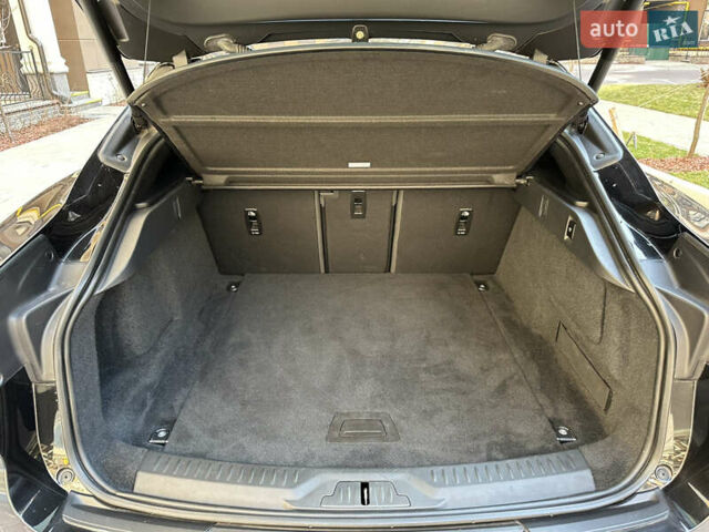 Чорний Ягуар I-Pace, об'ємом двигуна 0 л та пробігом 39 тис. км за 30900 $, фото 39 на Automoto.ua