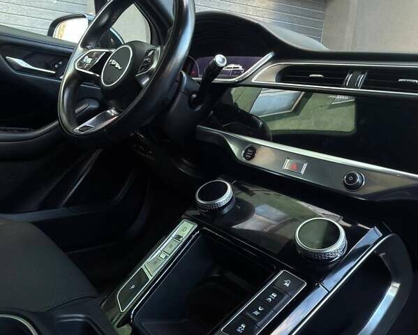 Черный Ягуар I-Pace, объемом двигателя 0 л и пробегом 93 тыс. км за 29999 $, фото 20 на Automoto.ua