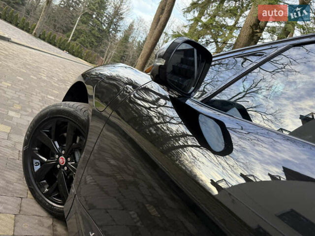 Черный Ягуар I-Pace, объемом двигателя 0 л и пробегом 90 тыс. км за 26999 $, фото 42 на Automoto.ua