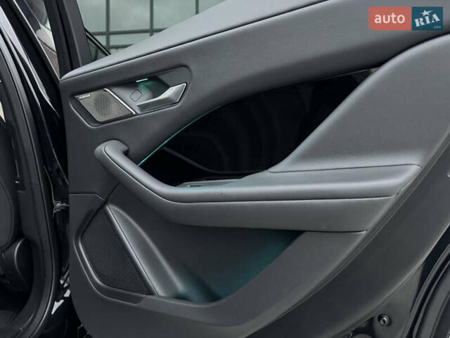 Черный Ягуар I-Pace, объемом двигателя 0 л и пробегом 91 тыс. км за 24900 $, фото 48 на Automoto.ua