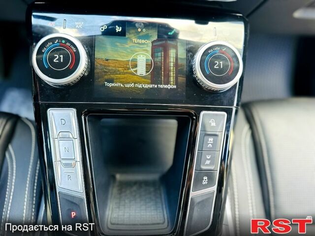 Черный Ягуар I-Pace, объемом двигателя 0.29 л и пробегом 24 тыс. км за 29900 $, фото 6 на Automoto.ua