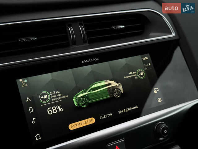 Черный Ягуар I-Pace, объемом двигателя 0 л и пробегом 91 тыс. км за 24900 $, фото 76 на Automoto.ua