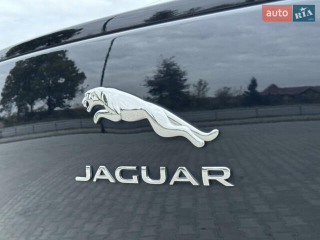 Черный Ягуар I-Pace, объемом двигателя 0 л и пробегом 91 тыс. км за 24900 $, фото 31 на Automoto.ua