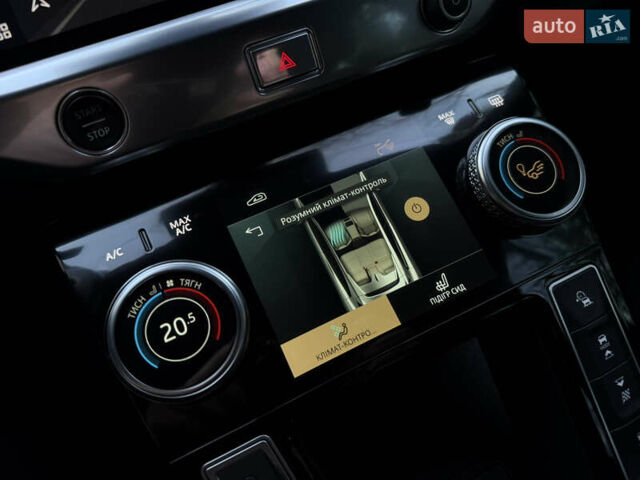 Черный Ягуар I-Pace, объемом двигателя 0 л и пробегом 90 тыс. км за 26999 $, фото 93 на Automoto.ua