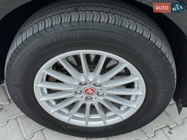 Черный Ягуар I-Pace, объемом двигателя 0 л и пробегом 91 тыс. км за 24900 $, фото 37 на Automoto.ua