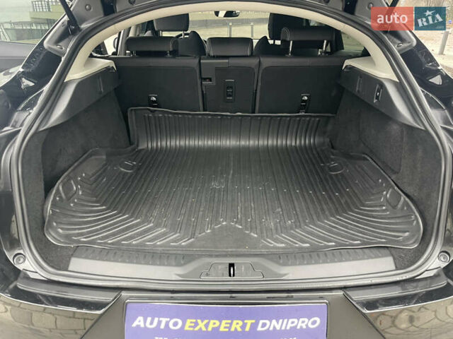 Черный Ягуар I-Pace, объемом двигателя 0 л и пробегом 64 тыс. км за 35900 $, фото 30 на Automoto.ua