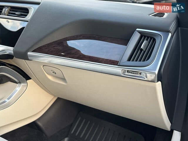 Черный Ягуар I-Pace, объемом двигателя 0 л и пробегом 120 тыс. км за 32990 $, фото 25 на Automoto.ua
