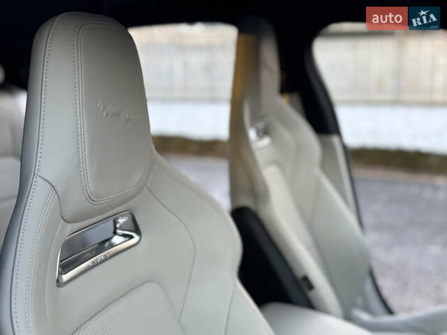 Черный Ягуар I-Pace, объемом двигателя 0 л и пробегом 120 тыс. км за 32990 $, фото 22 на Automoto.ua