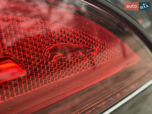 Черный Ягуар I-Pace, объемом двигателя 0 л и пробегом 64 тыс. км за 35900 $, фото 36 на Automoto.ua