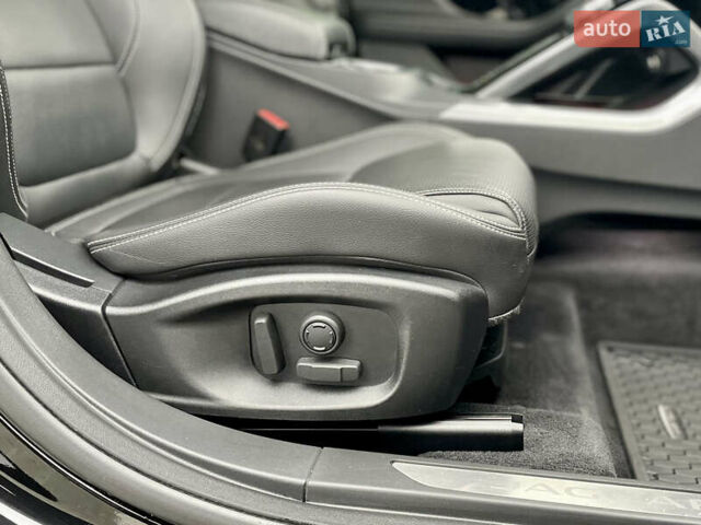 Черный Ягуар I-Pace, объемом двигателя 0 л и пробегом 41 тыс. км за 49999 $, фото 63 на Automoto.ua