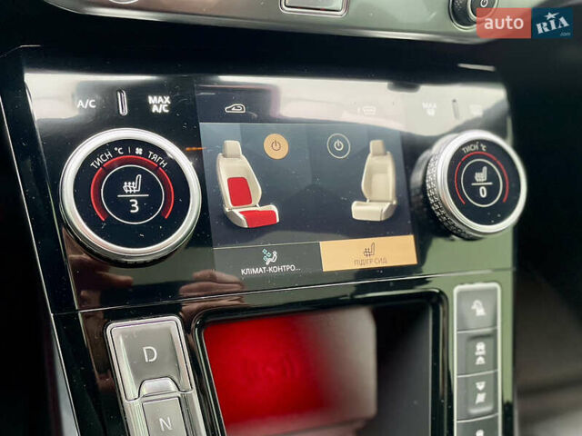 Черный Ягуар I-Pace, объемом двигателя 0 л и пробегом 41 тыс. км за 50999 $, фото 50 на Automoto.ua