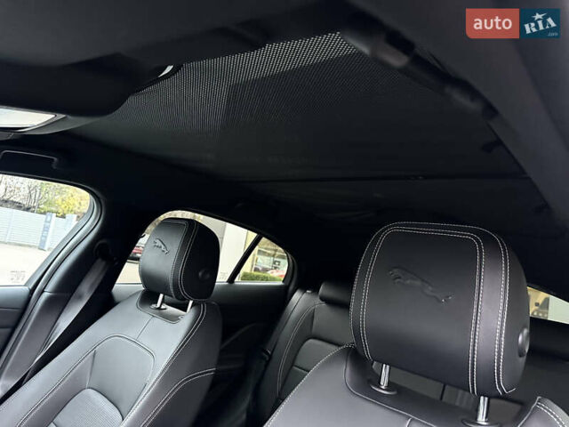 Черный Ягуар I-Pace, объемом двигателя 0 л и пробегом 34 тыс. км за 43000 $, фото 11 на Automoto.ua