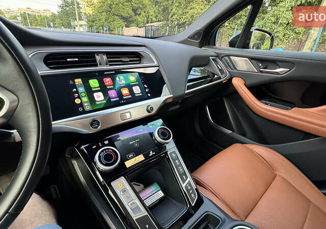 Чорний Ягуар I-Pace, об'ємом двигуна 0 л та пробігом 116 тис. км за 43000 $, фото 6 на Automoto.ua