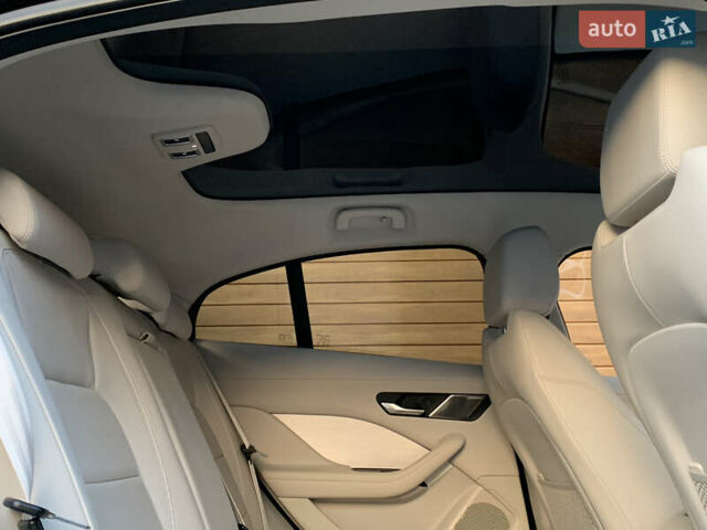 Черный Ягуар I-Pace, объемом двигателя 0 л и пробегом 76 тыс. км за 35499 $, фото 70 на Automoto.ua