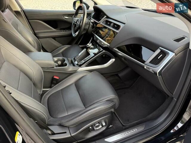 Черный Ягуар I-Pace, объемом двигателя 0 л и пробегом 23 тыс. км за 43600 $, фото 41 на Automoto.ua
