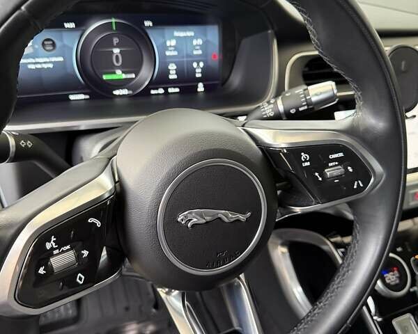 Ягуар I-Pace 2022 в Днепре (Днепропетровске) на Automoto.ua Черный Ягуар I-Pace, объемом двигателя 0 л и пробегом 63 тыс. км за 39850 $, фото 4 на Automoto.ua