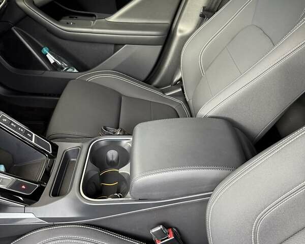 Ягуар I-Pace 2022 в Днепре (Днепропетровске) на Automoto.ua Черный Ягуар I-Pace, объемом двигателя 0 л и пробегом 63 тыс. км за 39850 $, фото 9 на Automoto.ua